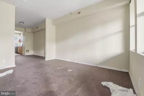 Living - 2611 Beryl Ave, Baltimore, MD 21205 photo 1 of 5