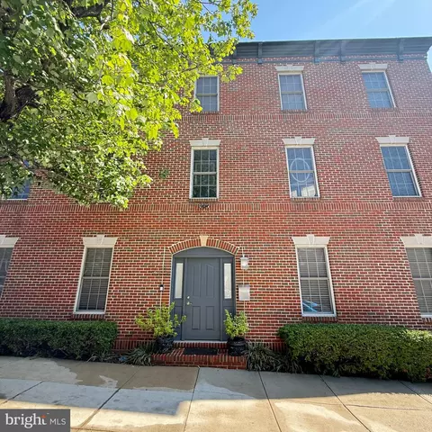 2211 Fleet St, Baltimore, MD 21231