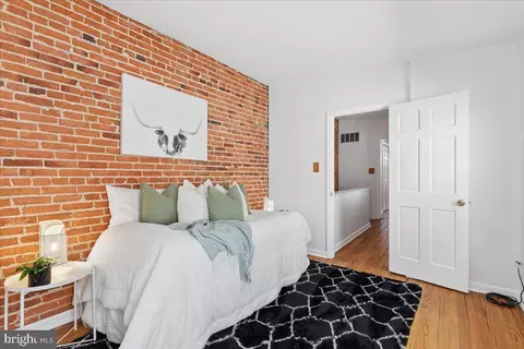 Bedroom - 1119 Battery Ave, Baltimore, MD 21230 photo 7 of 7