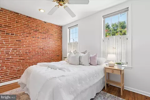 Bedroom - 1119 Battery Ave, Baltimore, MD 21230 photo 3 of 7