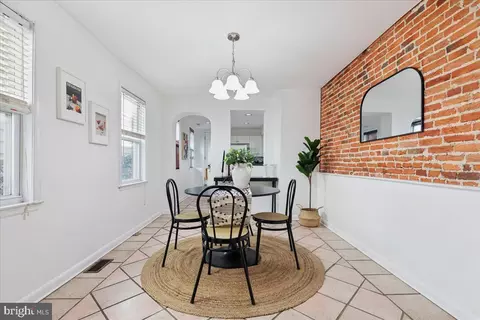 Dining - 1119 Battery Ave, Baltimore, MD 21230 photo 1 of 5