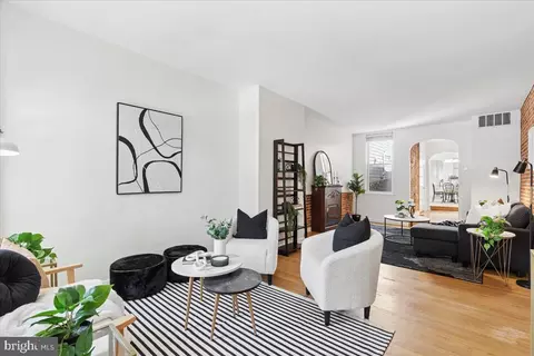 1119 Battery Ave, Baltimore, MD 21230