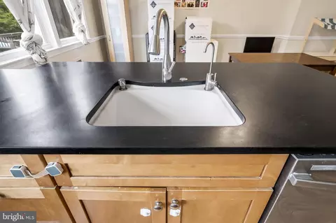 Kitchen - 920 E Lake Ave, Baltimore, MD 21212 photo 3 of 3
