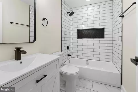 Bath - 323 S Stricker St, Baltimore, MD 21223 photo 5 of 9