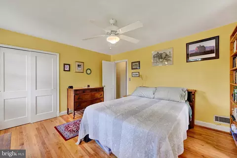 Bedroom - Undisclosed, Baltimore, MD 21212 photo 2 of 4
