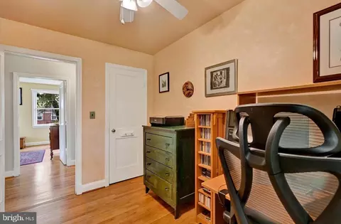 Entry Way - Undisclosed, Baltimore, MD 21212 photo 2 of 2