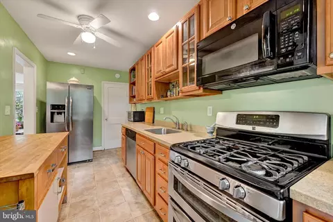 Kitchen - Undisclosed, Baltimore, MD 21212 photo 3 of 3