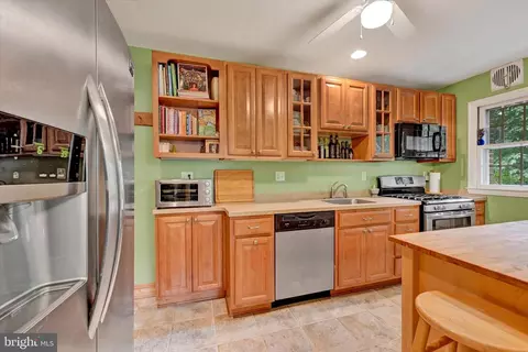 Kitchen - Undisclosed, Baltimore, MD 21212 photo 1 of 3