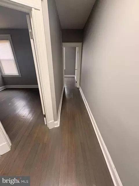 Entry Way - 4436 Newport Ave, Baltimore, MD 21211 photo 3 of 5
