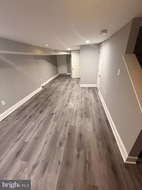 Entry Way - 4436 Newport Ave, Baltimore, MD 21211 photo 5 of 5