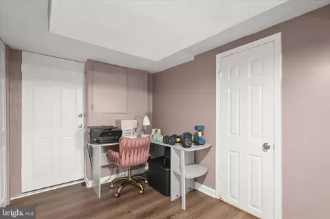Entry Way - 1024 Wedgewood Rd, Baltimore, MD 21229 photo 5 of 5