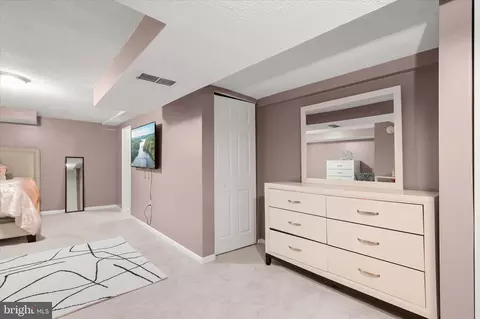Bedroom - 1024 Wedgewood Rd, Baltimore, MD 21229 photo 10 of 10