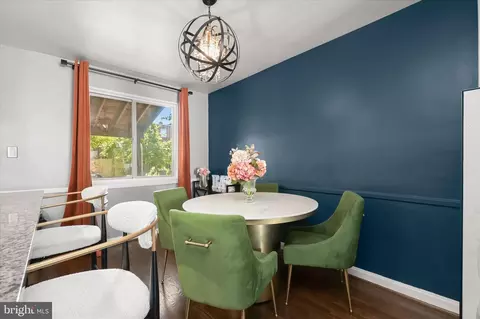 Dining - 1024 Wedgewood Rd, Baltimore, MD 21229 photo 1 of 3