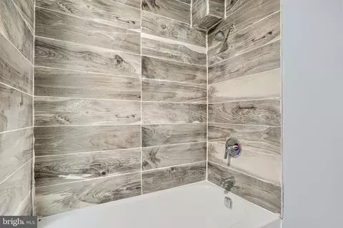 Bath - 1403 Ramsay St, Baltimore, MD 21223 photo 3 of 3
