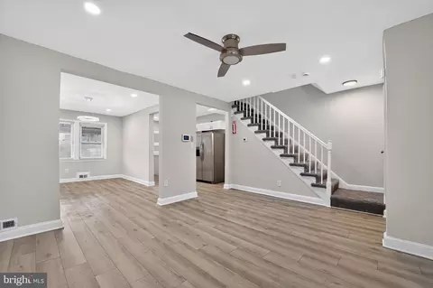 Entry Way - 4019 Bareva Rd, Baltimore, MD 21215 photo 2 of 12