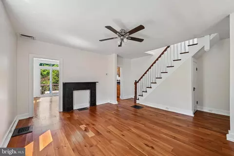 Living - 5702 Falls Rd, Baltimore, MD 21209 photo 2 of 5