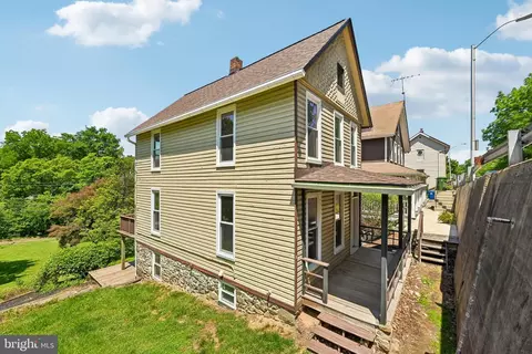 5702 Falls Rd, Baltimore, MD 21209