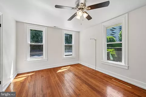 Bedroom - 5702 Falls Rd, Baltimore, MD 21209 photo 1 of 5