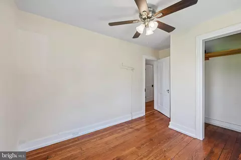Bedroom - 5702 Falls Rd, Baltimore, MD 21209 photo 4 of 5