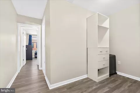 Entry Way - 535 E Fort Ave, Baltimore, MD 21230 photo 6 of 6