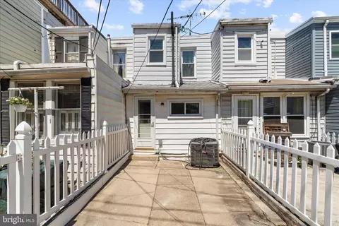 Exterior - 535 E Fort Ave, Baltimore, MD 21230 photo 8 of 9