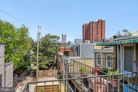 Exterior - 730 S Hanover St #E, Baltimore, MD 21230 photo 1 of 4