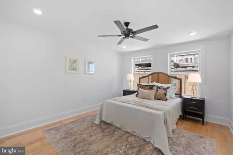Bedroom - 1126 E Fort Ave, Baltimore, MD 21230 photo 5 of 7