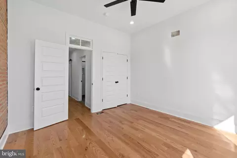Bedroom - 1126 E Fort Ave, Baltimore, MD 21230 photo 1 of 7
