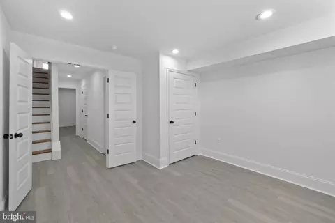 Entry Way - 1126 E Fort Ave, Baltimore, MD 21230 photo 12 of 13