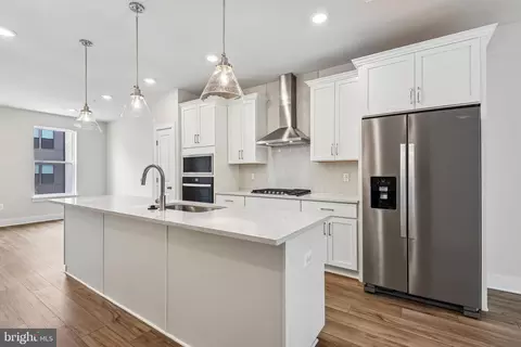 2729 Light St, Baltimore, MD 21230