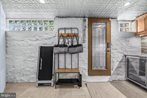 Entry Way - 431 E Belvedere Ave, Baltimore, MD 21212 photo 1 of 1