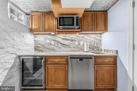 Kitchen - 431 E Belvedere Ave, Baltimore, MD 21212 photo 6 of 6