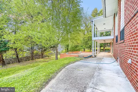 Exterior - 6200 Ivymount Rd, Baltimore, MD 21209 photo 7 of 9