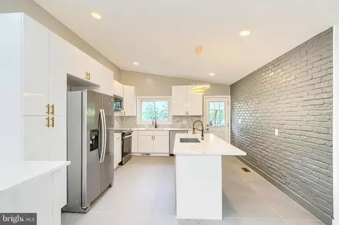 Kitchen - 6200 Ivymount Rd, Baltimore, MD 21209 photo 1 of 6