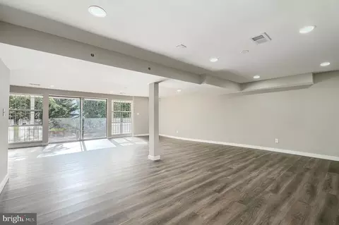 Living - 6200 Ivymount Rd, Baltimore, MD 21209 photo 8 of 9