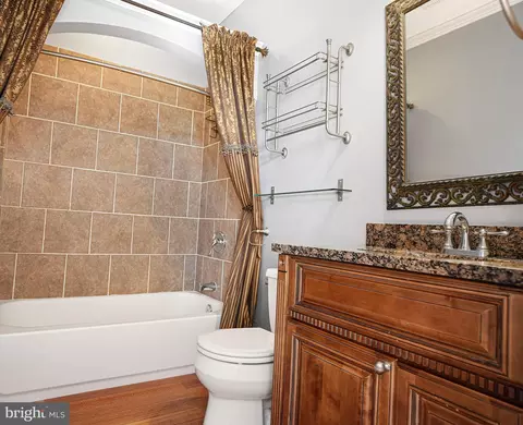 Bath - 3218 Hudson St, Baltimore, MD 21224 photo 4 of 4
