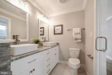 Bath - 3425 Odonnell St, Baltimore, MD 21224 photo 4 of 5
