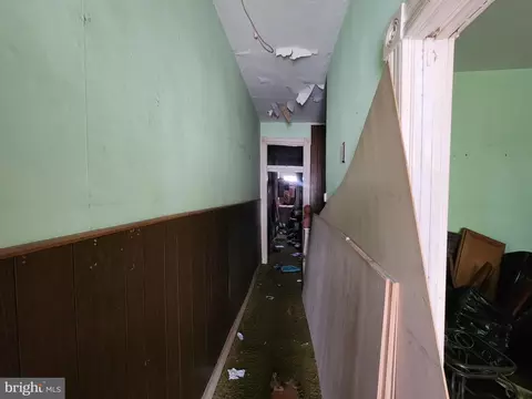 Entry Way - 1613 E Lafayette Ave, Baltimore, MD 21213 photo 1 of 6