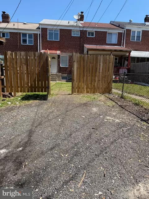 Exterior - 1626 Inverness Ave, Baltimore, MD 21230 photo 4 of 5