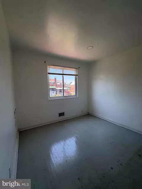 Bedroom - 1626 Inverness Ave, Baltimore, MD 21230 photo 1 of 3