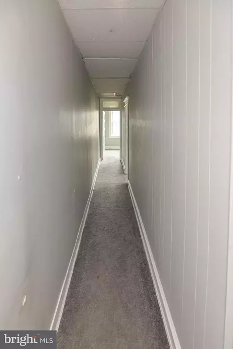 Entry Way - 416 N Hilton St, Baltimore, MD 21229 photo 6 of 10