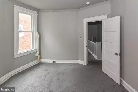 Bedroom - 416 N Hilton St, Baltimore, MD 21229 photo 3 of 4