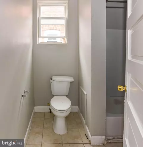 Bath - 416 N Hilton St, Baltimore, MD 21229 photo 1 of 1