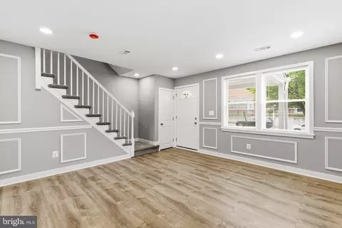 Entry Way - 1411 Kenhill Ave, Baltimore, MD 21213 photo 1 of 13