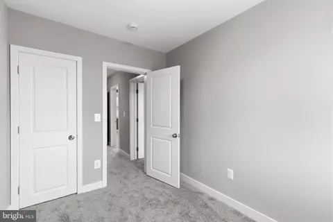 Entry Way - 1411 Kenhill Ave, Baltimore, MD 21213 photo 9 of 13