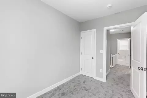 Entry Way - 1411 Kenhill Ave, Baltimore, MD 21213 photo 8 of 13