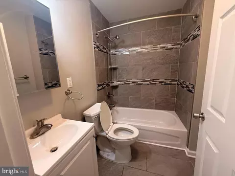 Bath - 4830 Pimlico Rd, Baltimore, MD 21215 photo 1 of 1