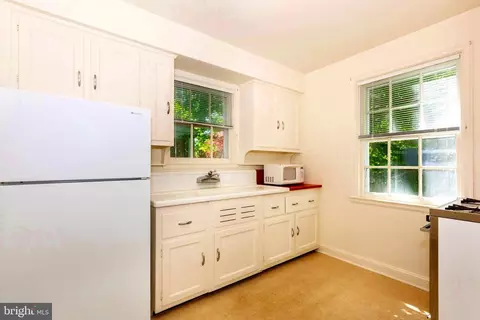 323 Broadmoor Rd, Baltimore, MD 21212 photo 7