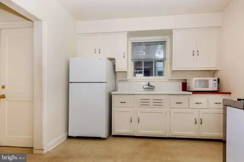 323 Broadmoor Rd, Baltimore, MD 21212 photo 12