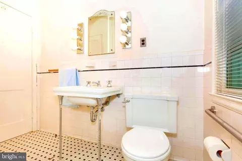 323 Broadmoor Rd, Baltimore, MD 21212 photo 18